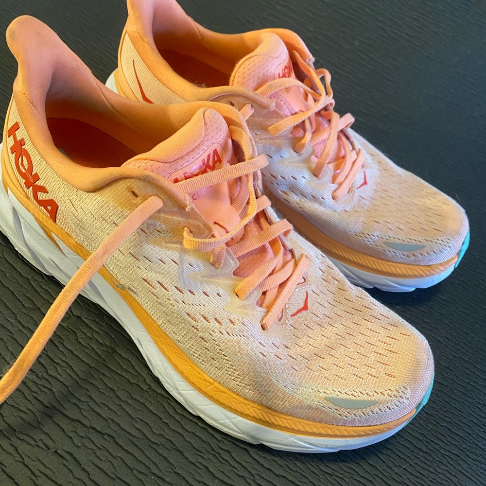Hoka Clifton 8
